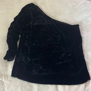 shirt with one sleeve by Jose size 4 Corduroy black color.